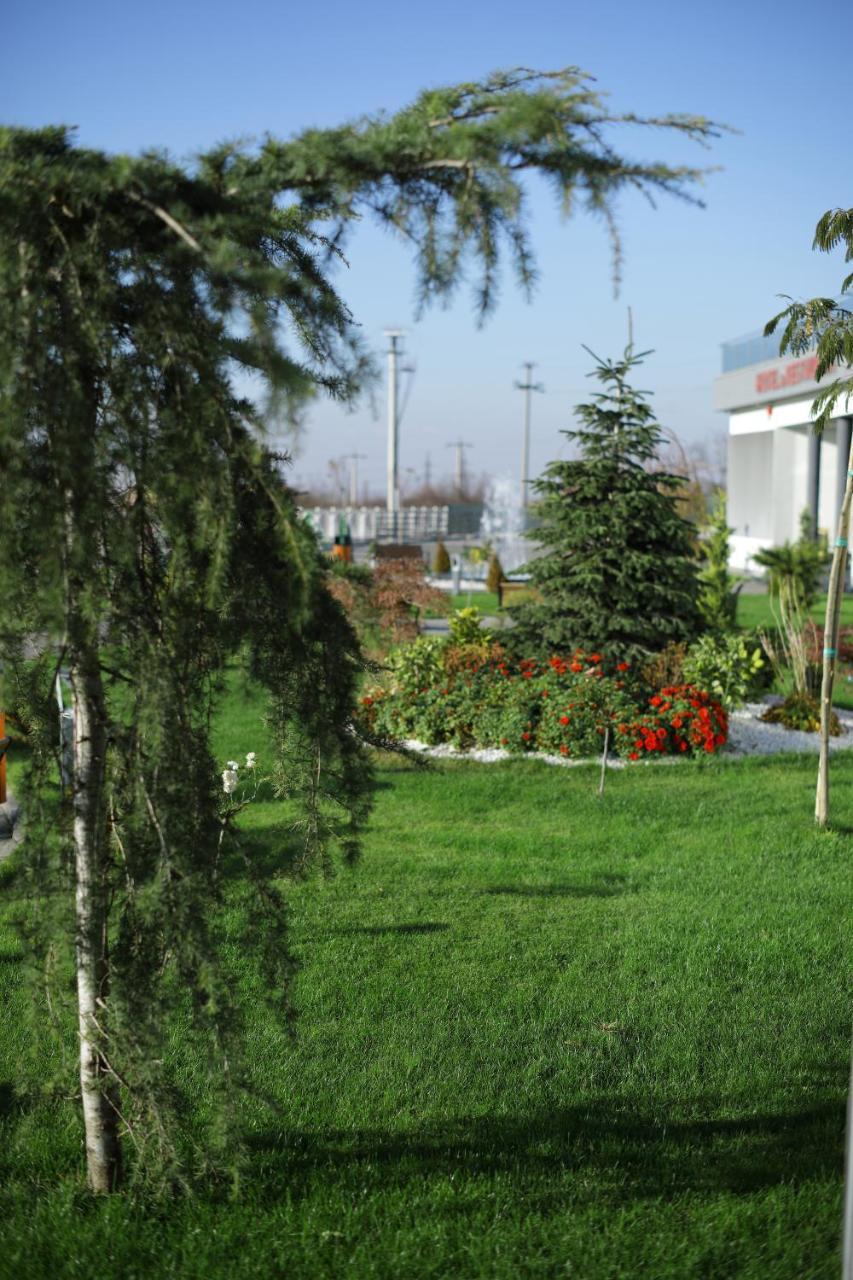Meliss Events Ξενοδοχείο Κραϊόβα Εξωτερικό φωτογραφία
