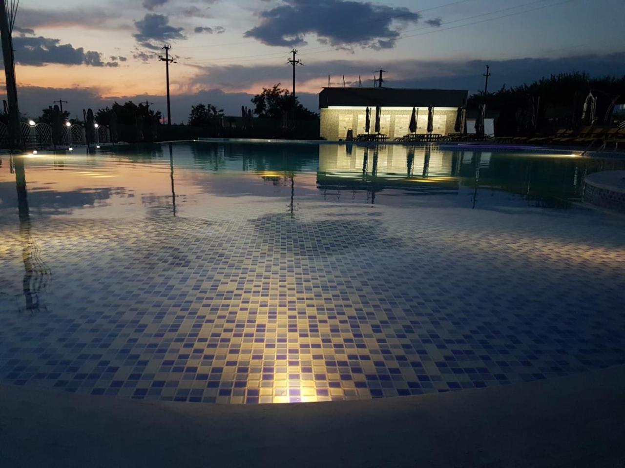 Meliss Events Ξενοδοχείο Κραϊόβα Εξωτερικό φωτογραφία